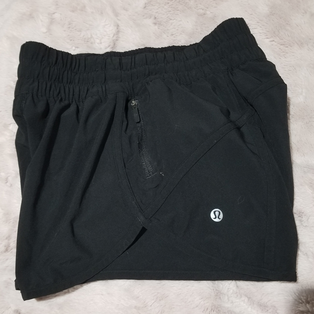 lululemon shorts size 4